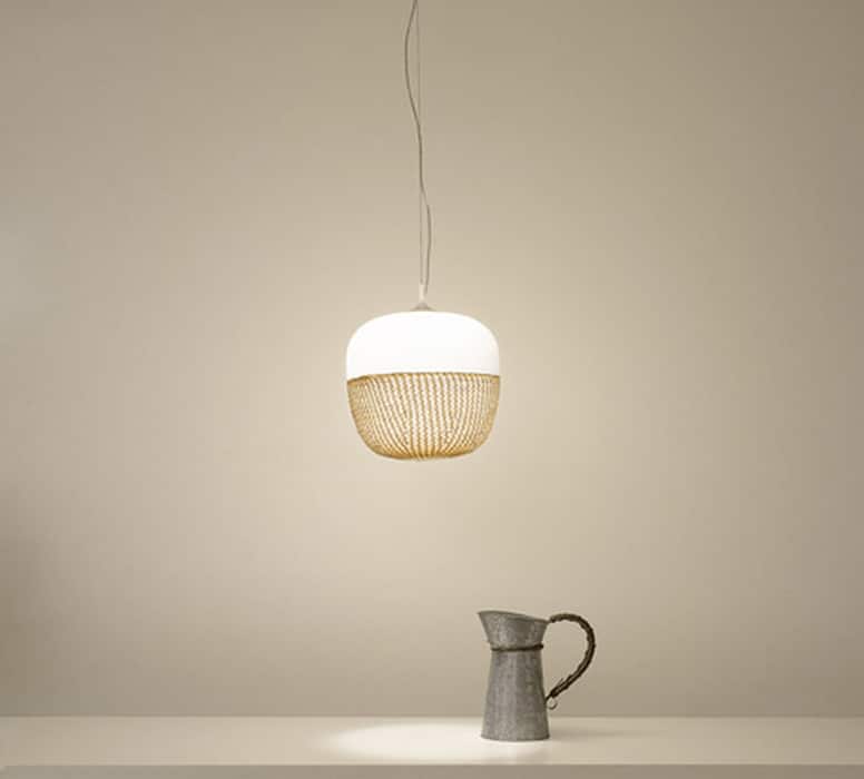 Lampe suspendue en verre soufflé opalin Afra – Image 3