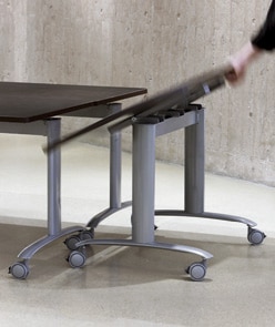 Table de réunion modulable abattantes – Image 2