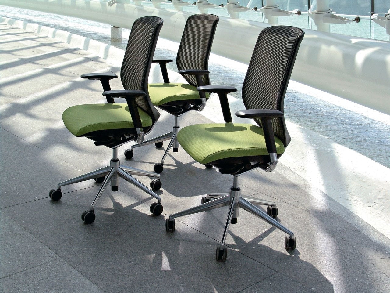 Siege de bureau pivotant avec dossier en tissu nylon TNK